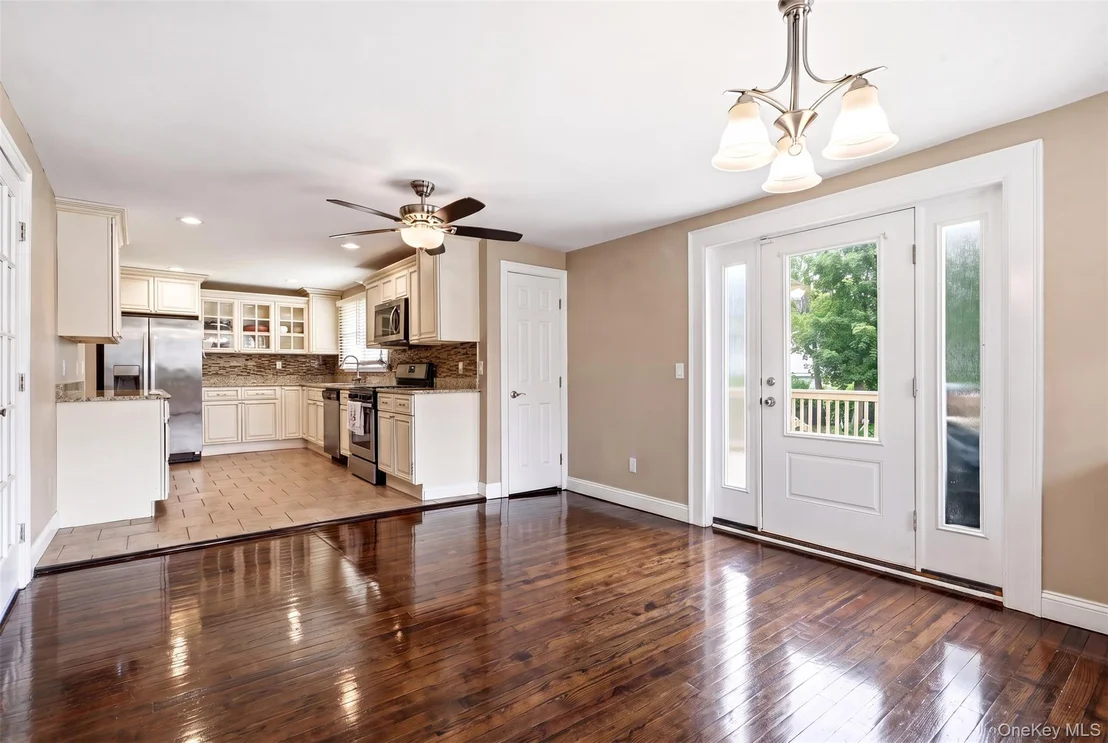 Photo of 414 Potter Boulevard