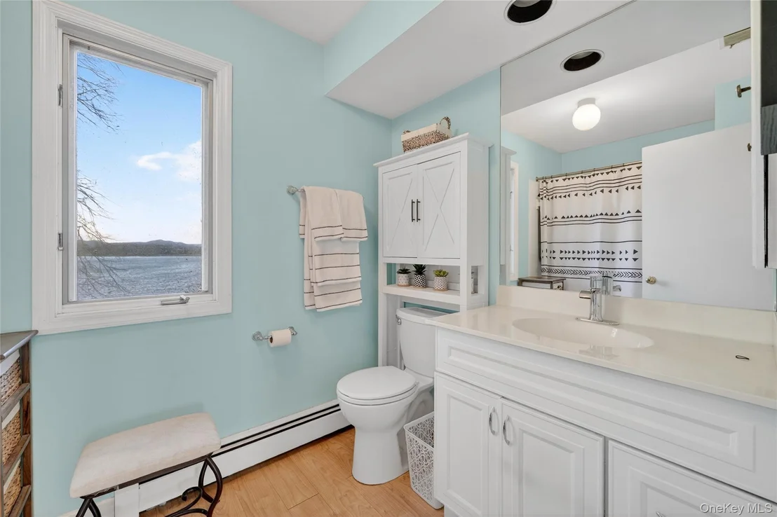 Photo of 1501 Eagle Bay Drive