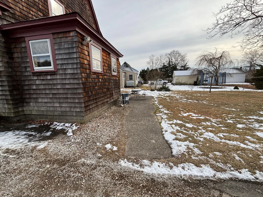 Photo of 265 Howell Avenue