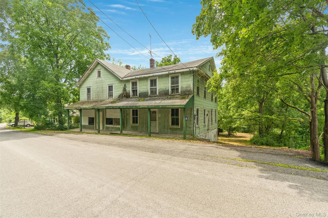 Photo of 50 Maple Street