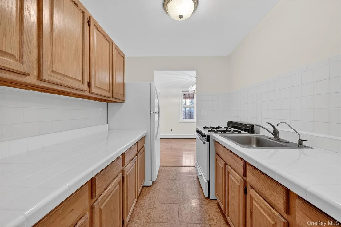 Photo of 1042 Fox Street