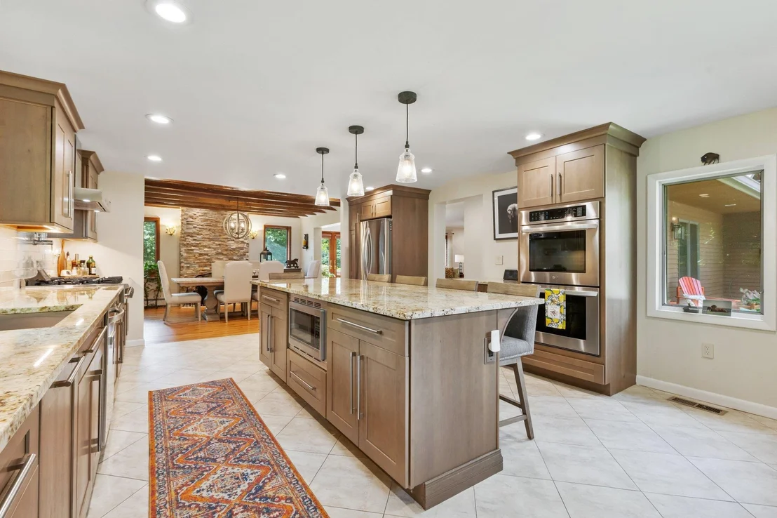 Photo of 237 Barrett Hill Road