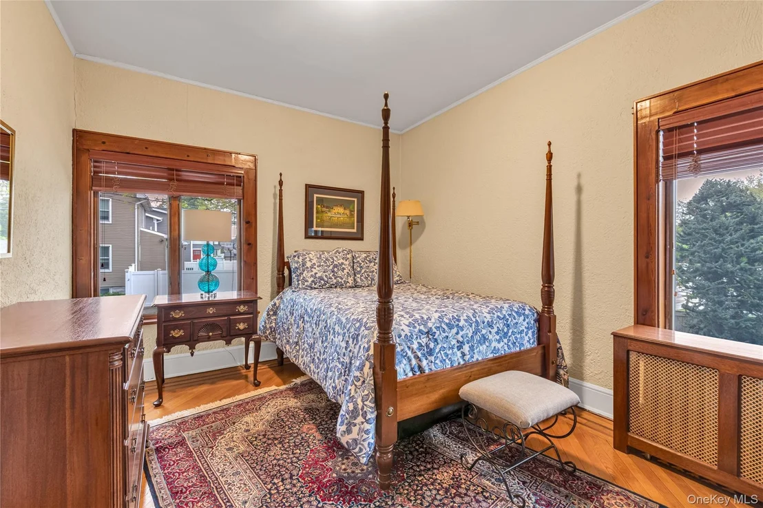 Photo of 40 Harding Avenue