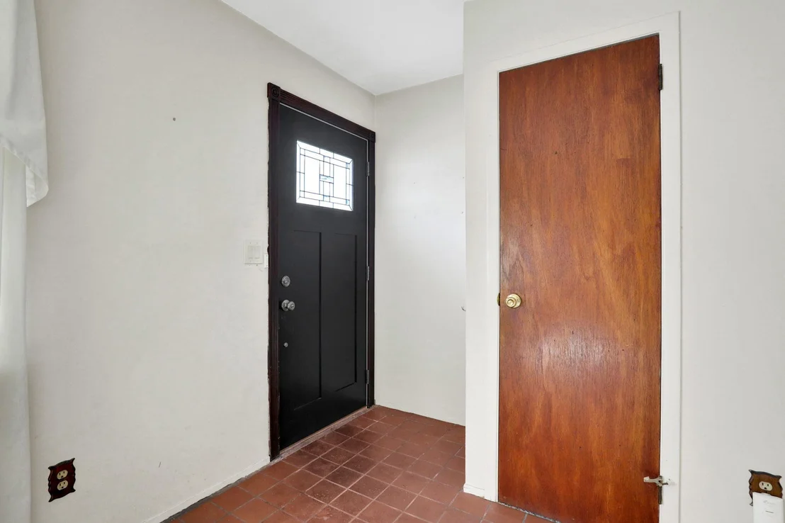 Photo of 75 Kretch Circle