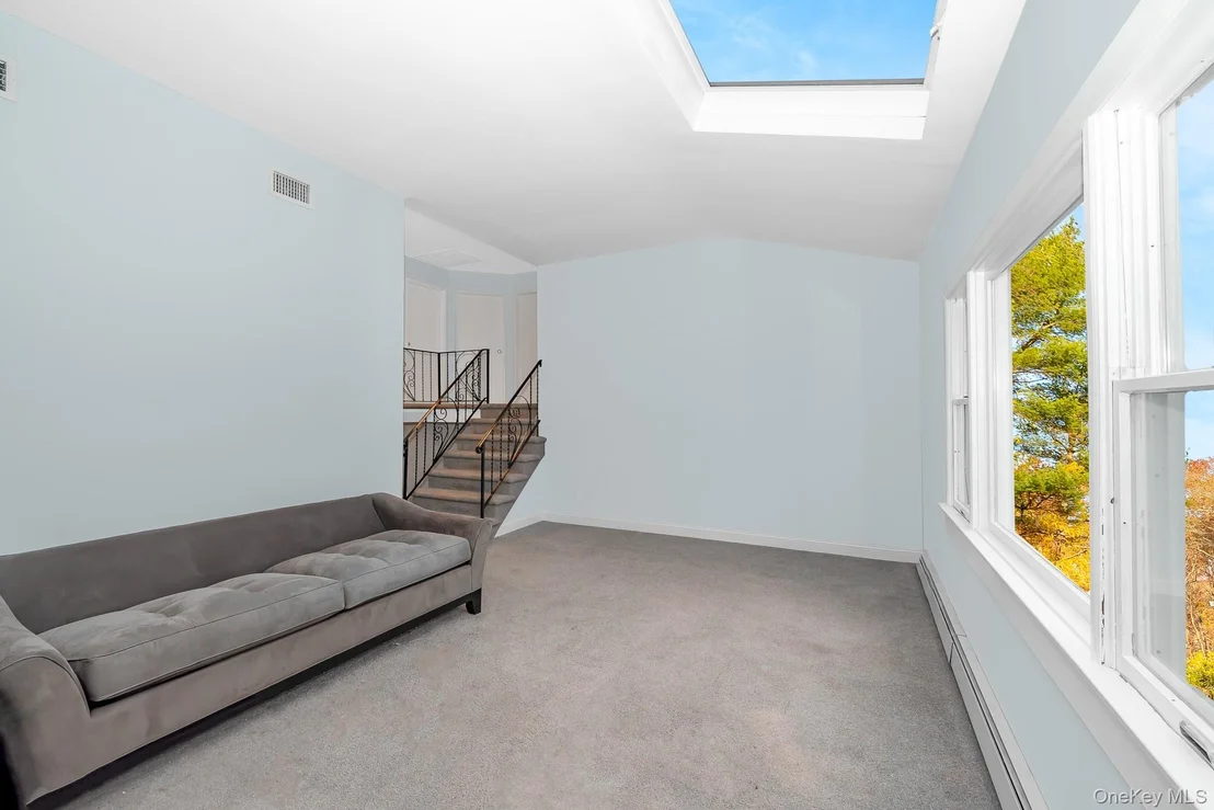 Photo of 24 Brooktree Circle