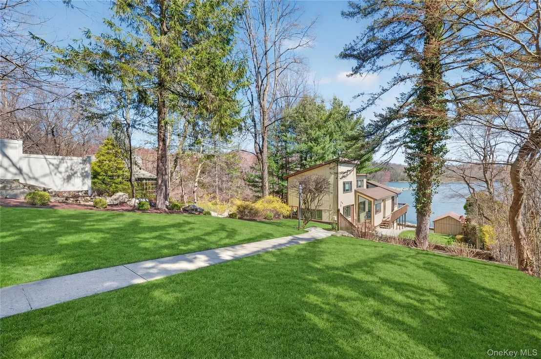 Photo of 3 Lakeside Road