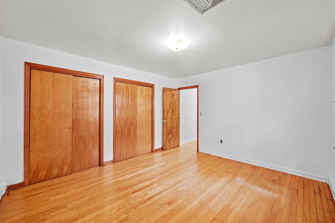 Photo of 420 Nelson Avenue