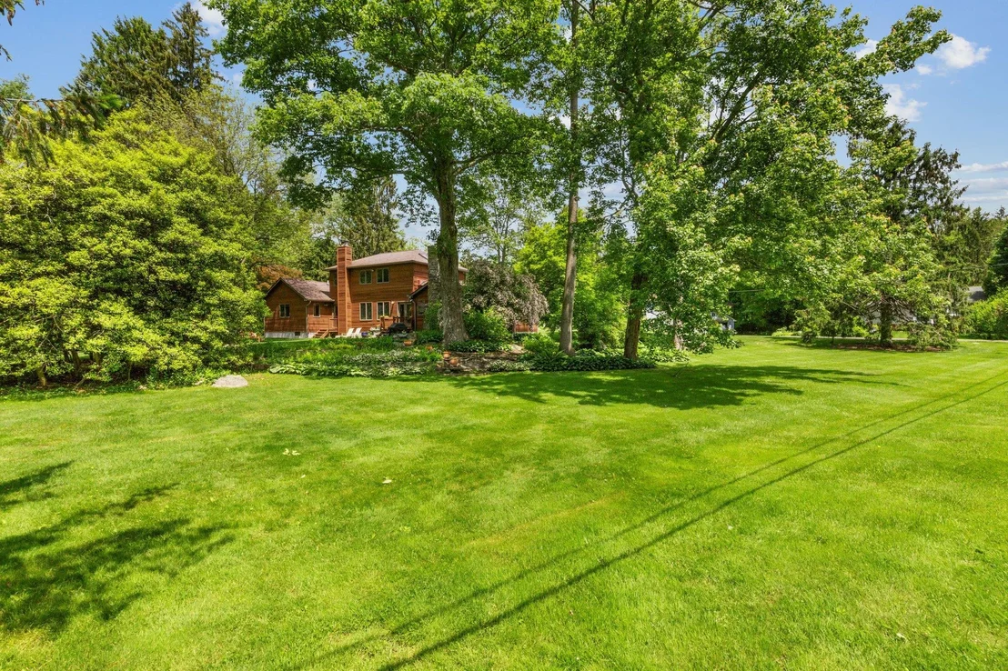 Photo of 237 Barrett Hill Road