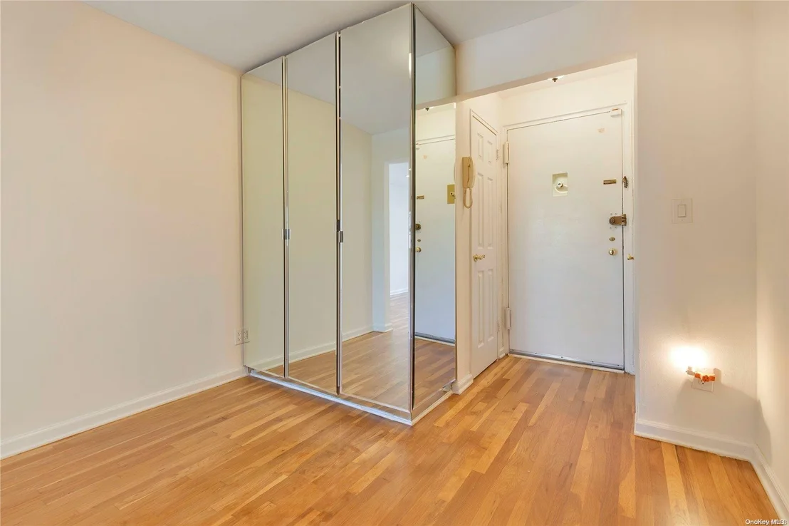 Photo of Unit 3K at 50 Brompton Road