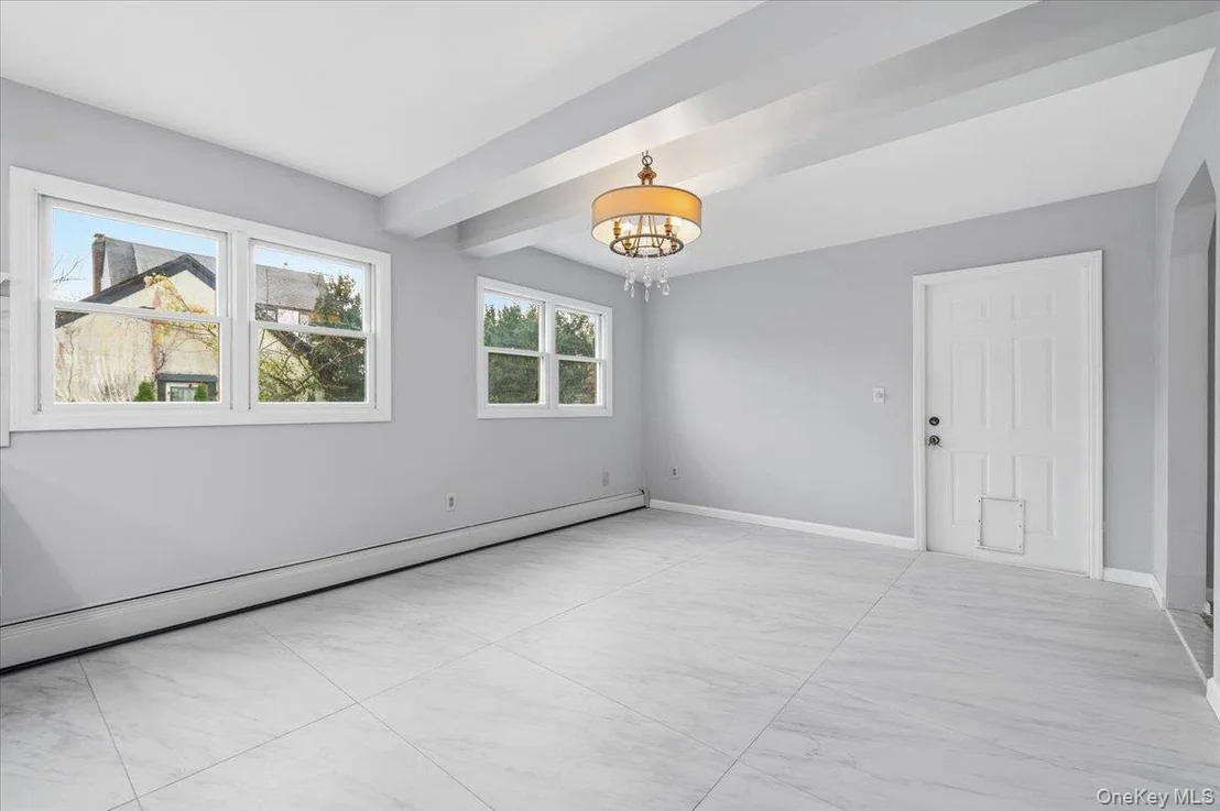 Photo of 962 Washington Street