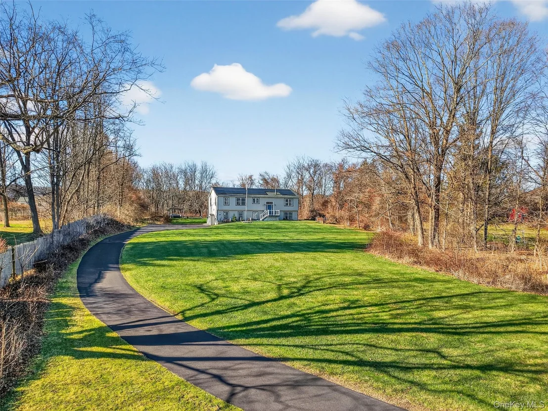 Photo of 387 Cornwall Hill Road