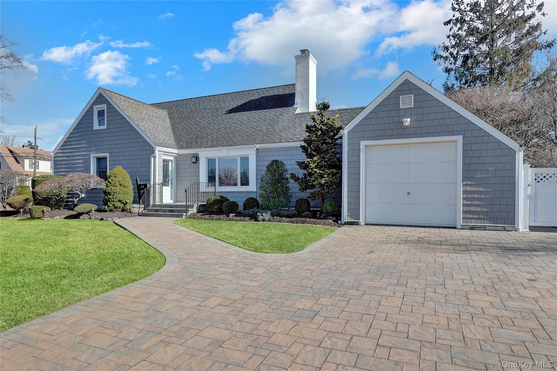 Photo of 45 Gregory Avenue