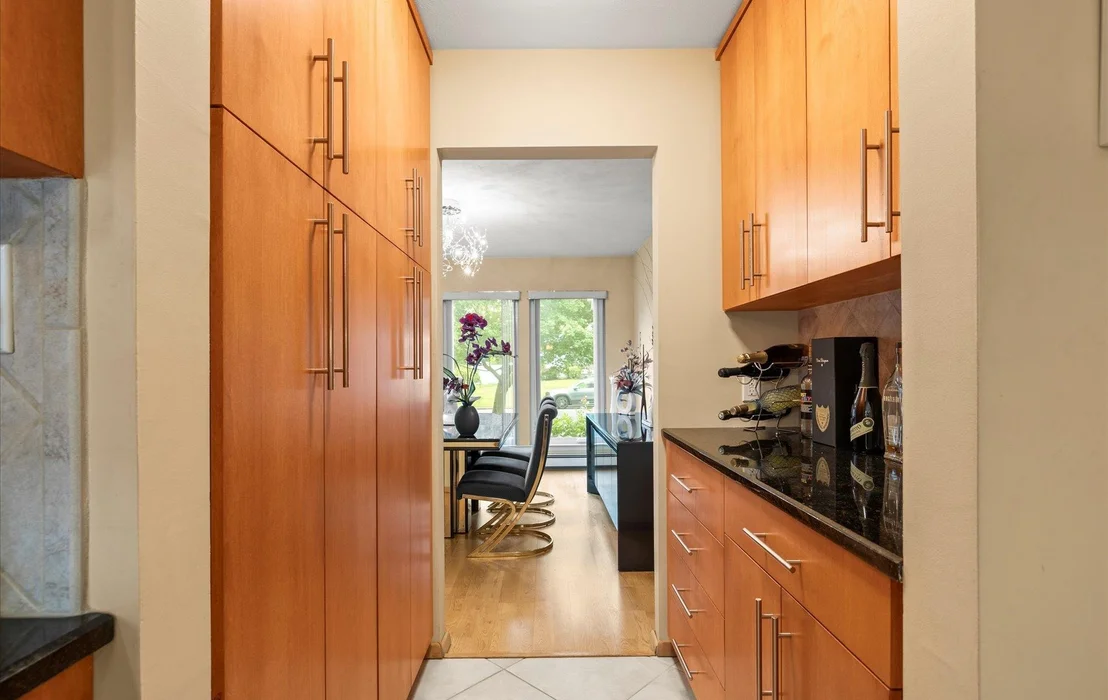 Photo of 34 Oak Meadow Road