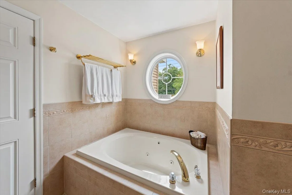 Photo of 1510 Maple Avenue