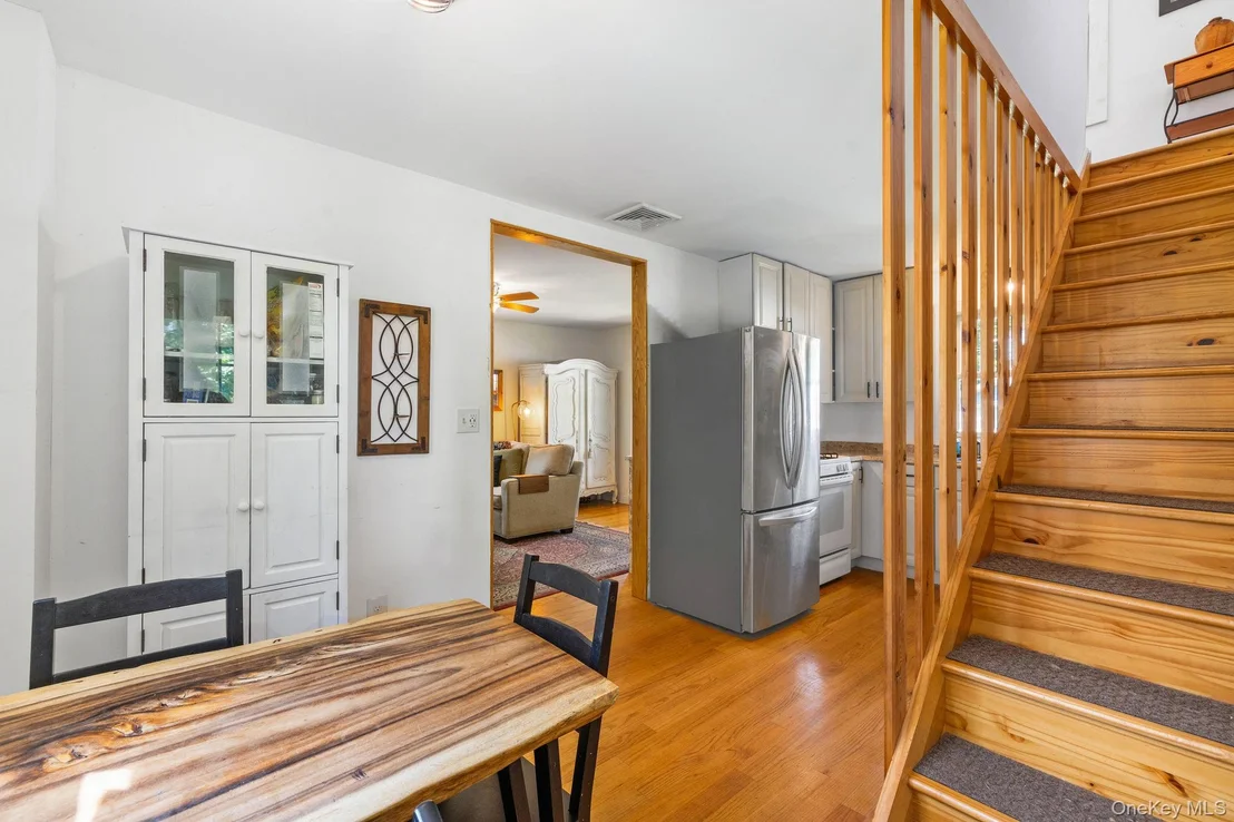 Photo of 9 Willow Avenue