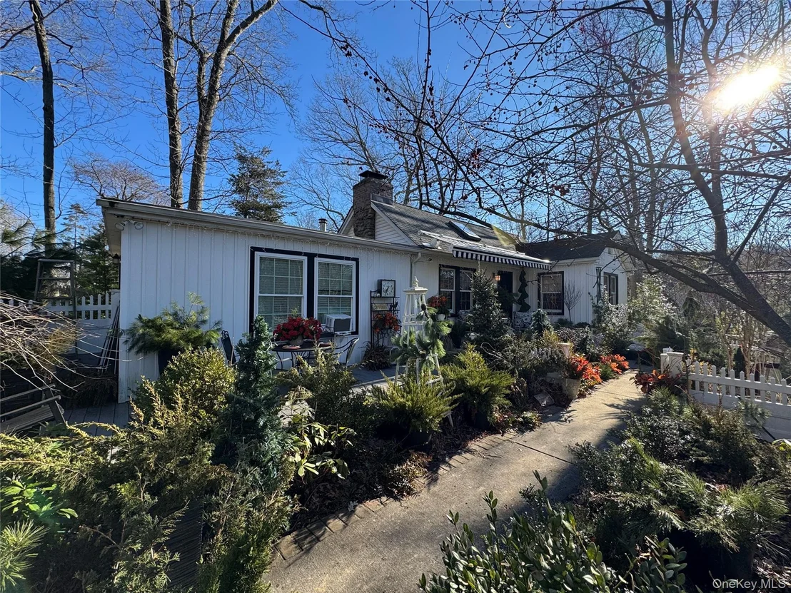 Photo of 136 Beach Road