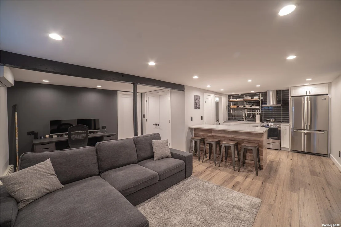Photo of 263 Clement Avenue