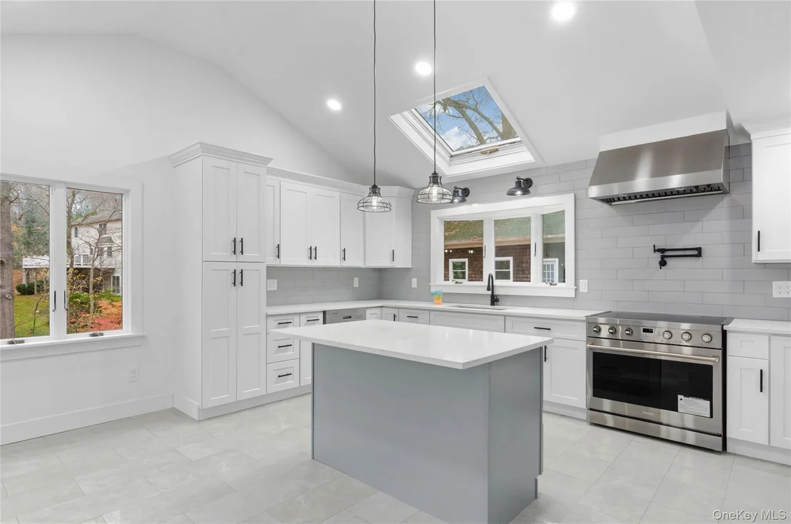 Photo of 150 Remsen Road