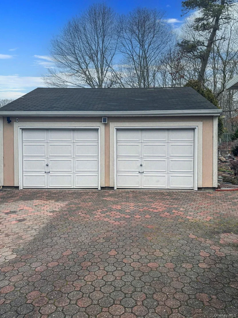 Photo of 3 Huron Road