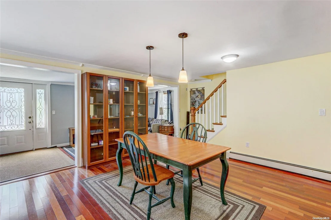 Photo of 103 Lynbrook Drive