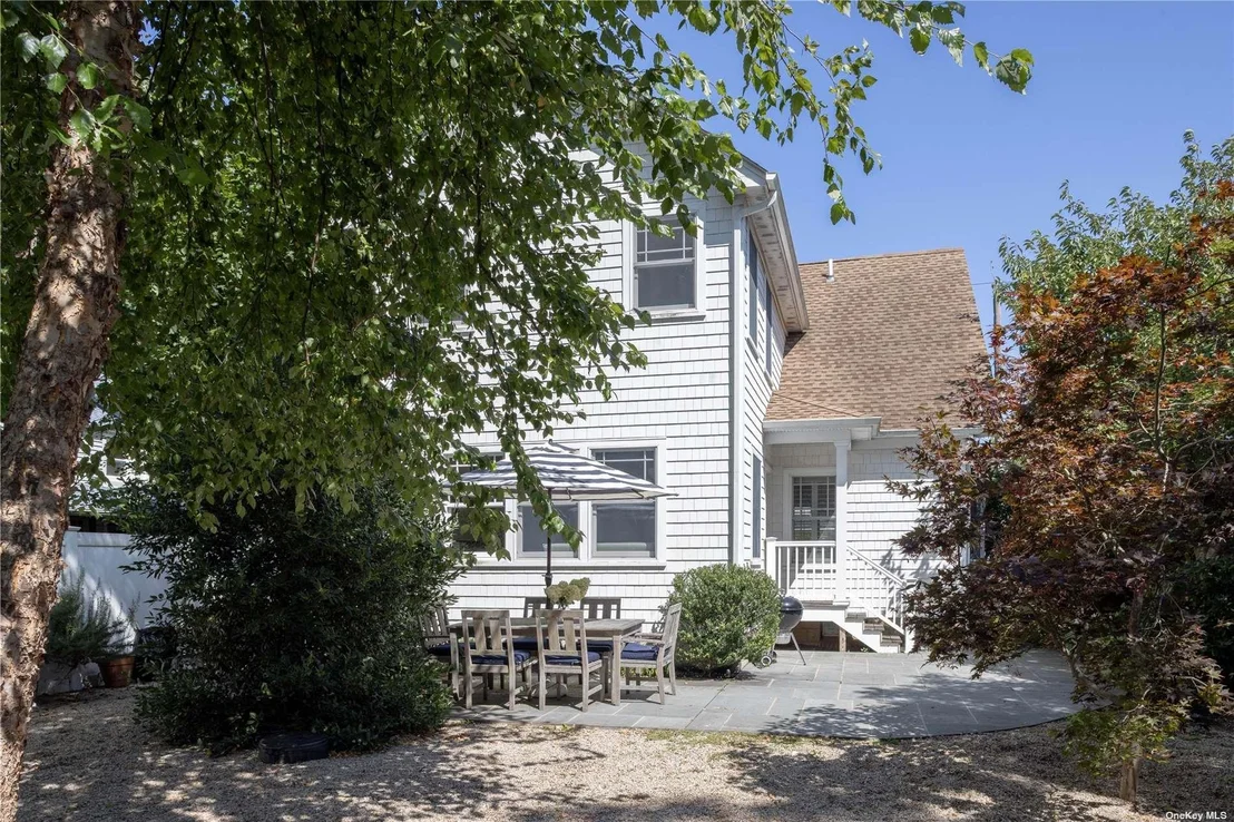 Photo of 237 5th Avenue