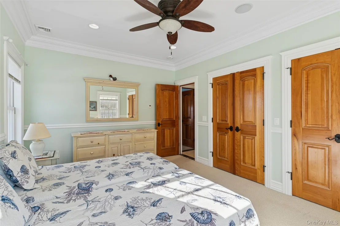 Photo of 1680 Lands End Road