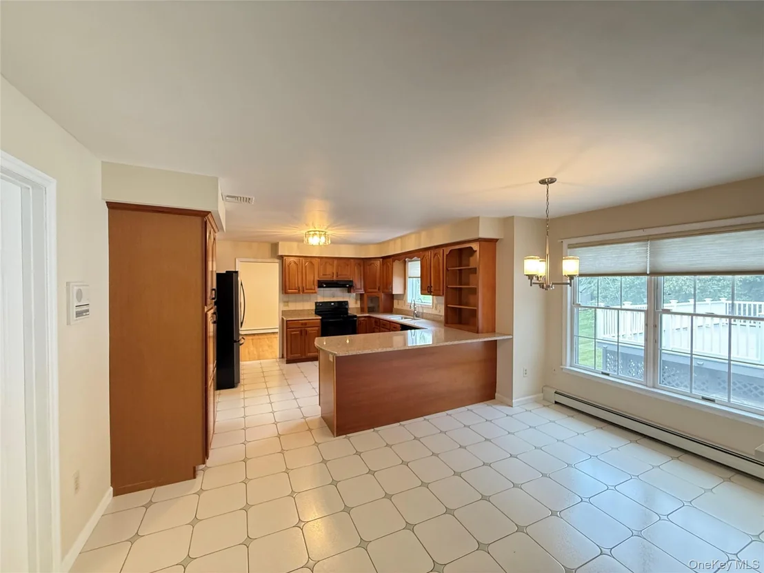 Photo of 58 Hoose Boulevard