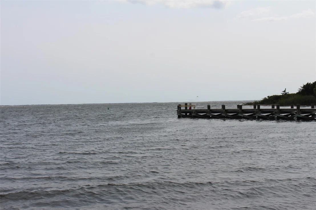 Photo of 113 Pine Neck Avenue