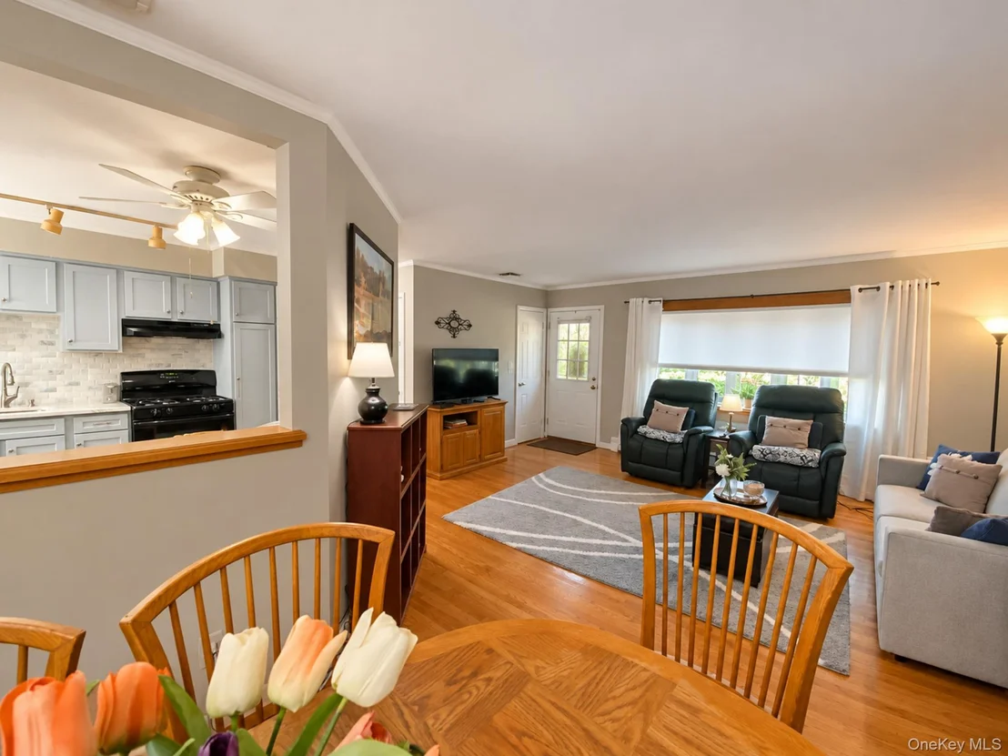 Photo of 30 Ryerson Road