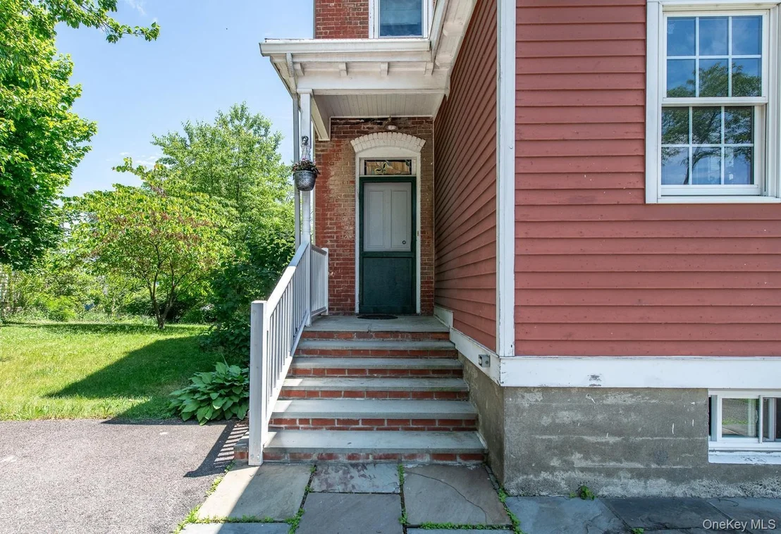 Photo of 33 Cliff Street