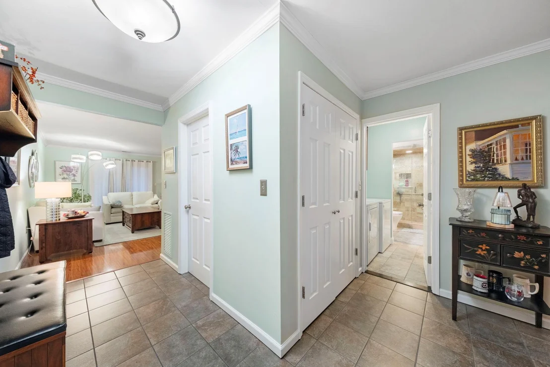 Photo of Unit J at 7 KNIGHTSBRIDGE