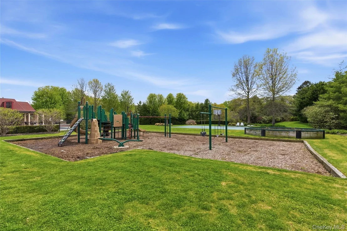 Photo of 6 Evergreen Way