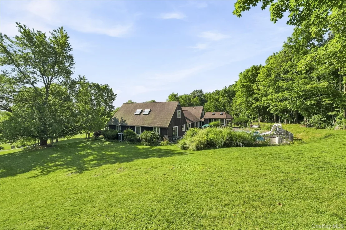 Photo of 14 Lisa Drive