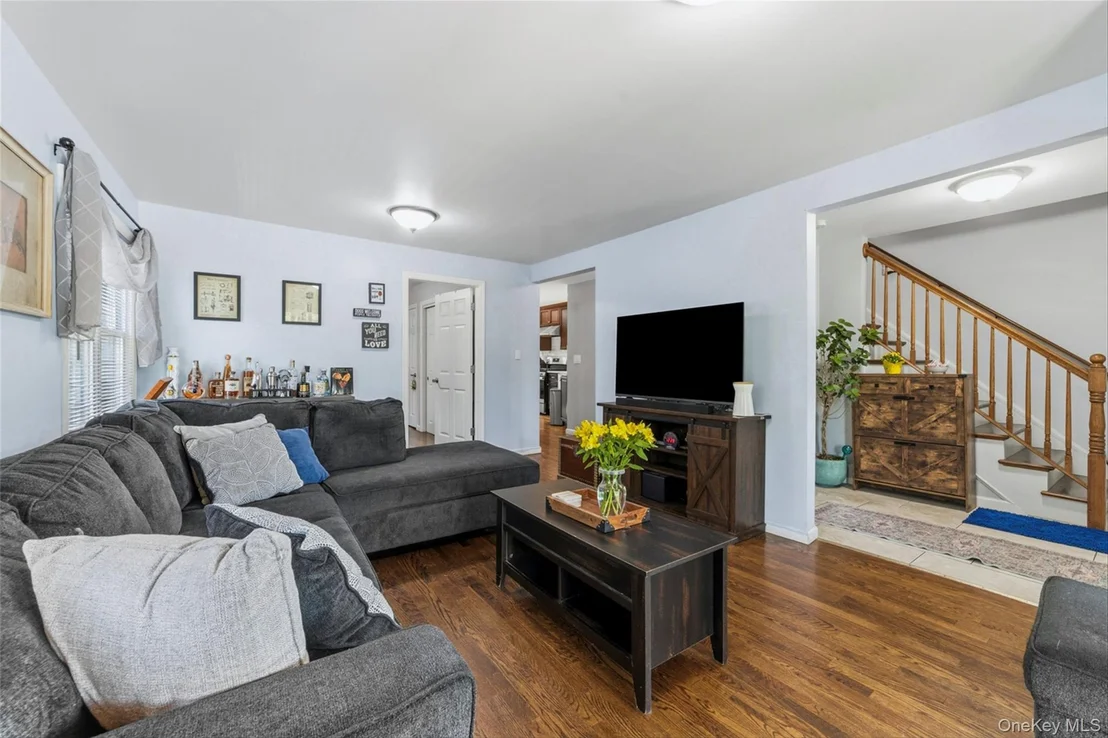 Photo of 1463 Lincoln Terrace