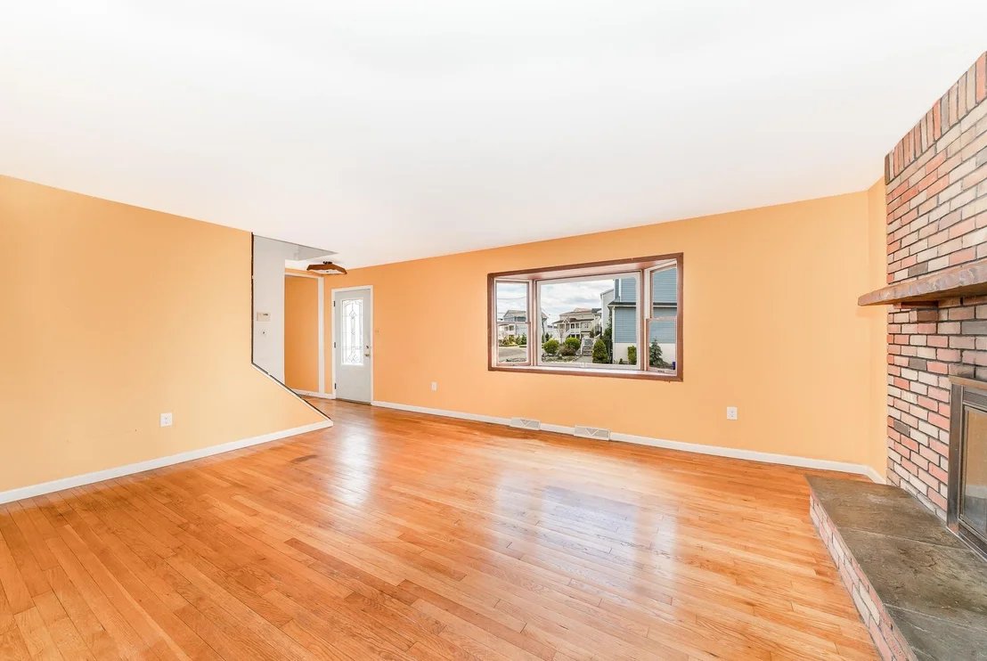 Photo of 39 Mitchell Avenue