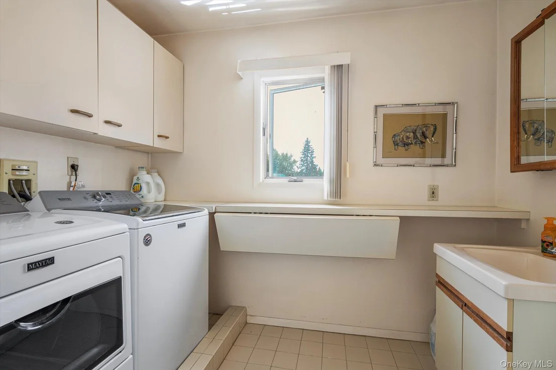 Photo of 27 Bridle Path
