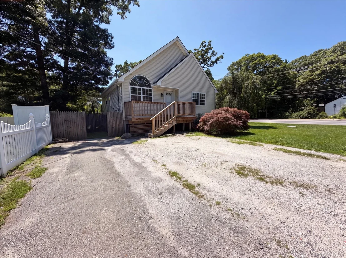 Photo of 166 Moriches Avenue