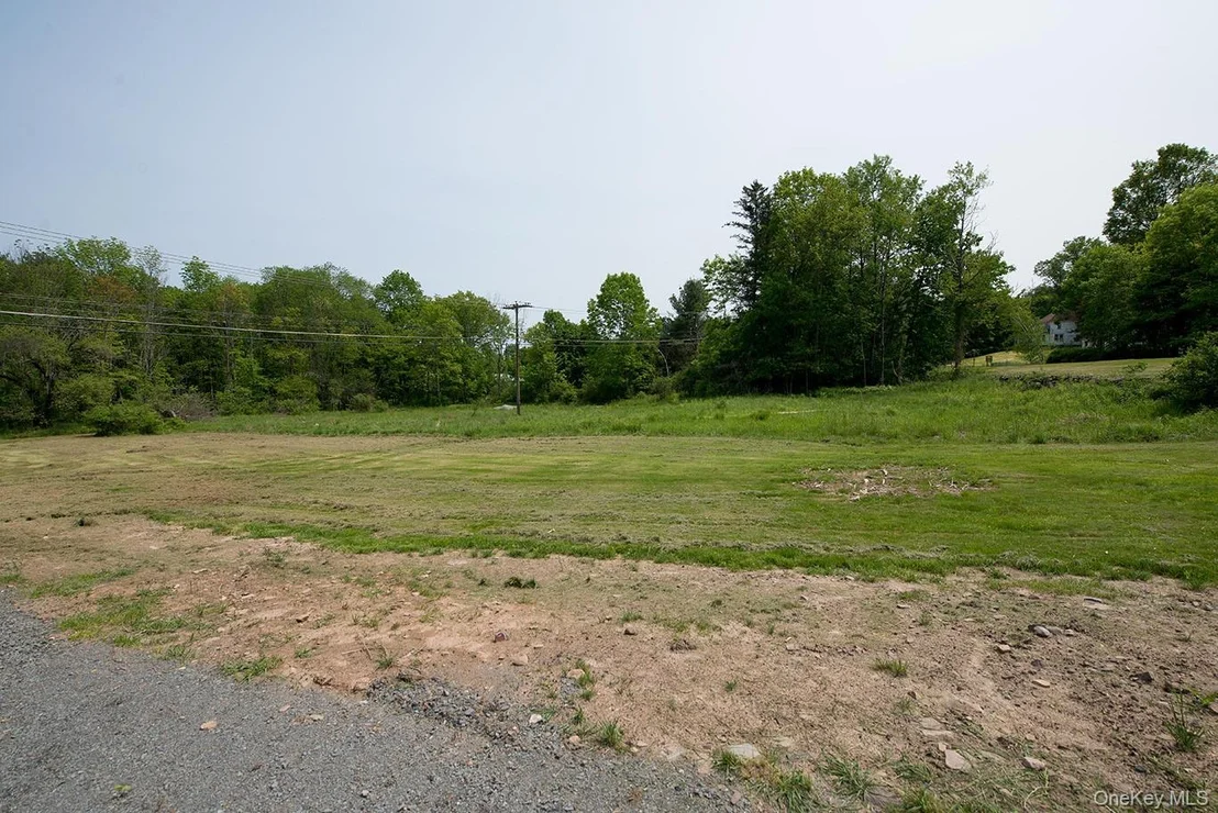 Photo of 1132 Old Route 17