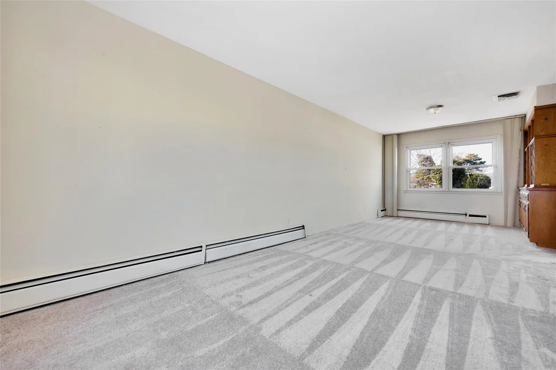 Photo of 2599 Phyllis Drive