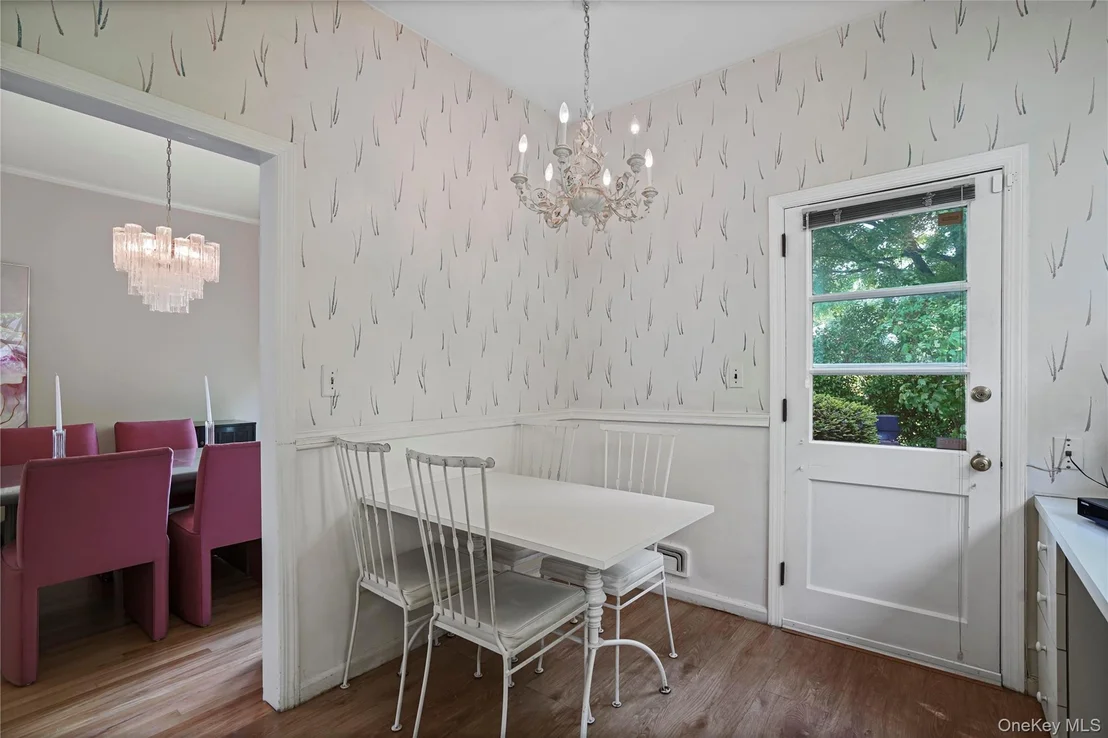 Photo of 11 Maplemoor Lane