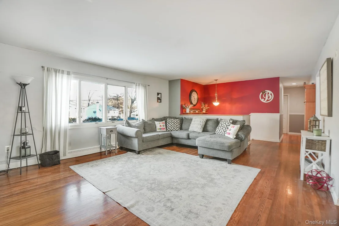 Photo of 7 Russ Place