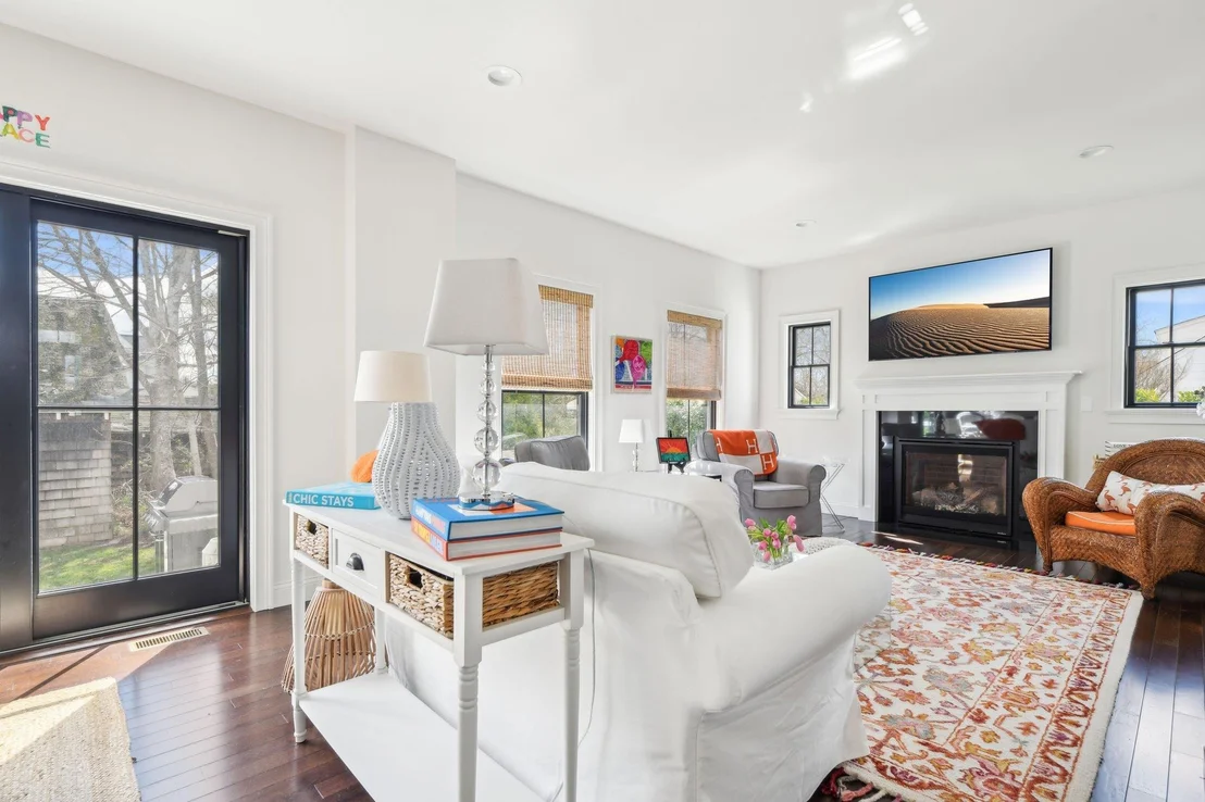 Photo of 38 Baycrest Avenue