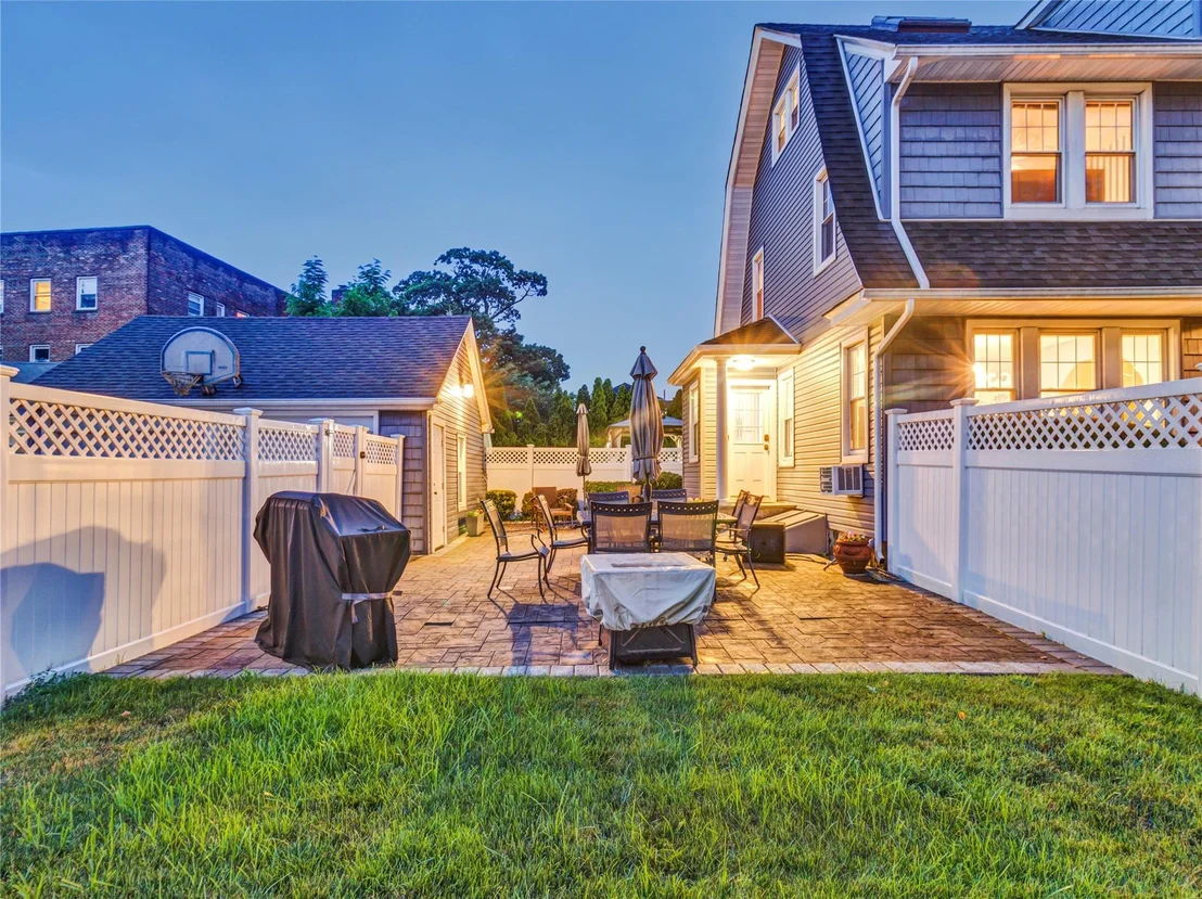Photo of 108 Vincent Avenue