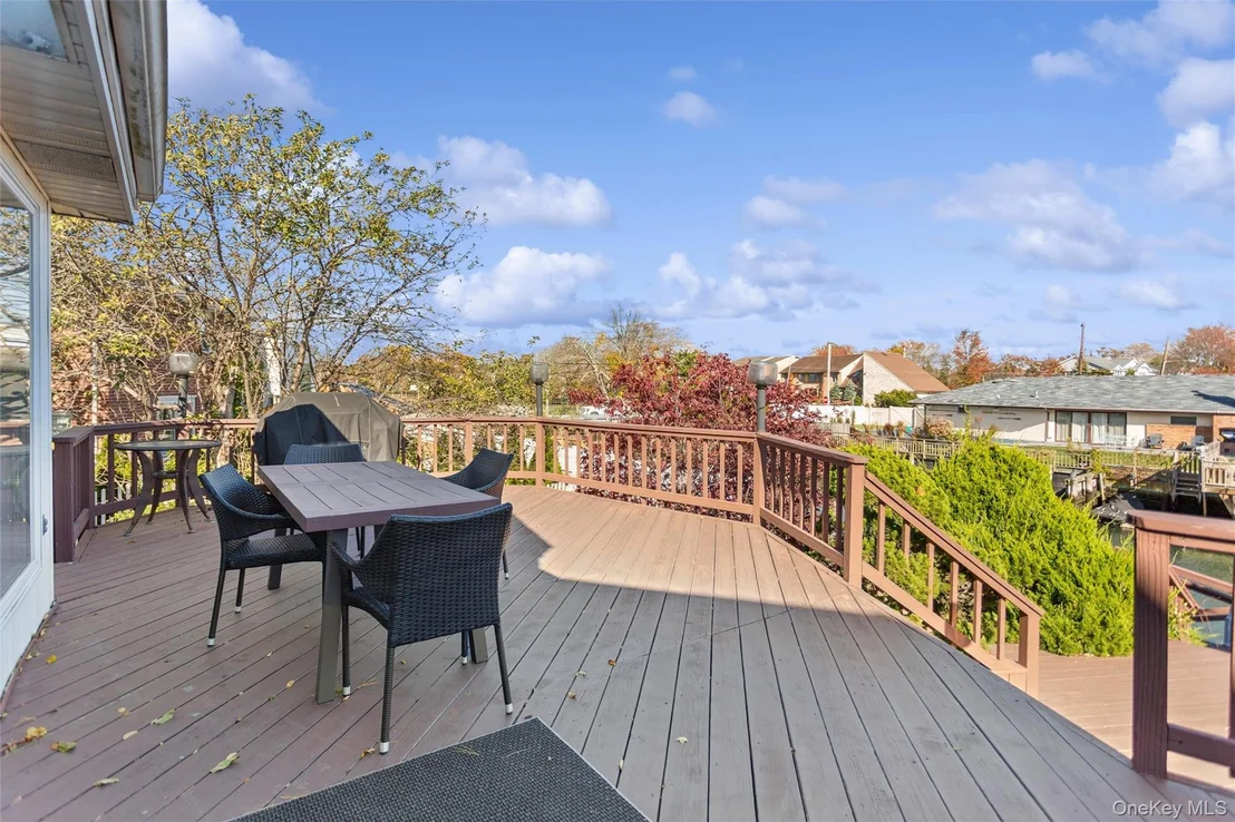 Photo of 2729 Shore Drive
