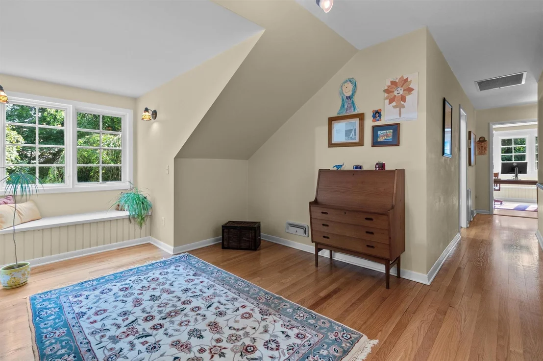 Photo of 150 Kingwood Park