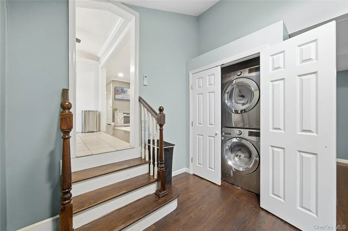 Photo of 32 Beachwood Drive