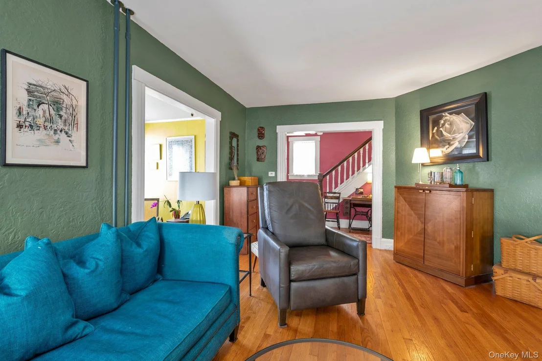 Photo of 841 Waverly Place