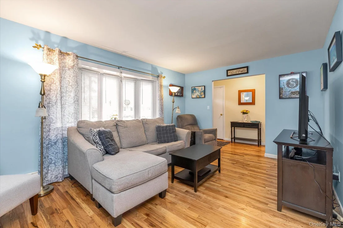 Photo of 46 Forest Avenue