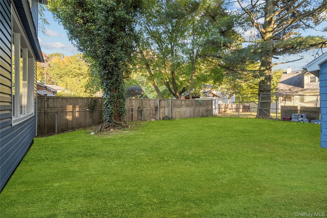 Photo of 8 Maple Street