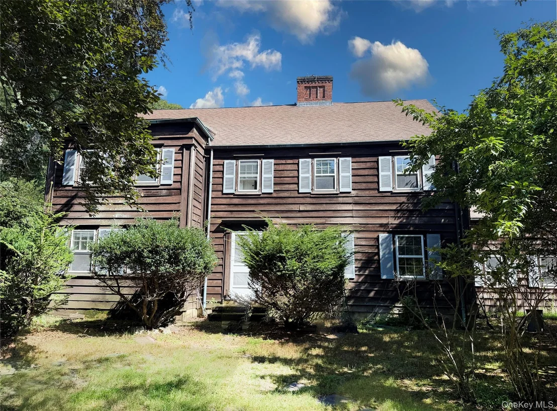 Photo of 75 Old Field Road